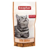 Vit-Bits е хрупкав снакс пълен с деликатесна мултивитаминна паста. Не само вкуса прави тези хрупкави хапки перфектен снакс, а и специално добавения Таурин, необходим за сърцето и зрението. Този продукт съдържа естествени съставки, които могат да доведат до малки цветови разлики. Beaphar Vit Bits - хапки с мултивитамин паста за котки 35 г